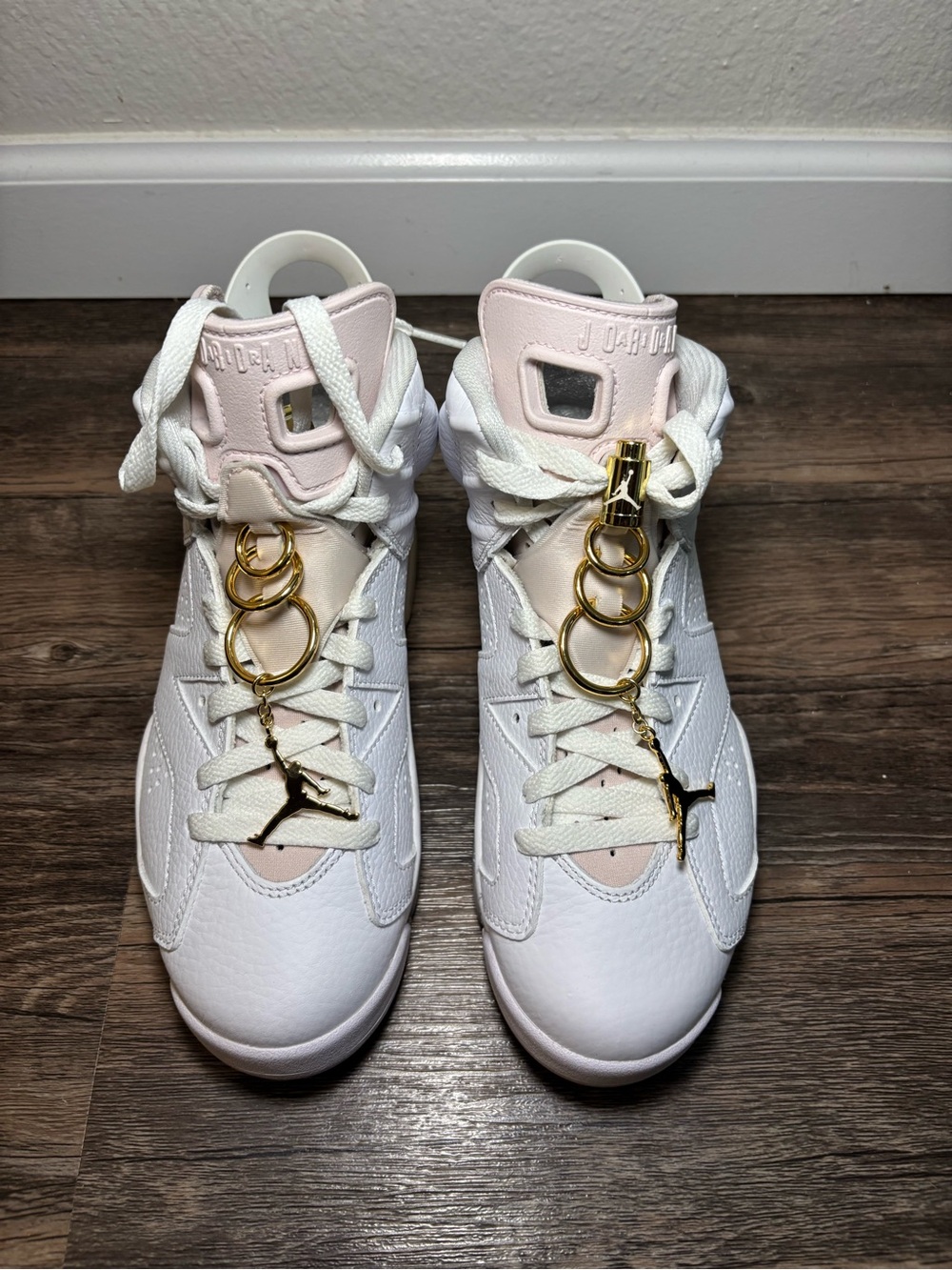 Size 6.5 - Air Jordan 6 Retro Gold Hoops W
